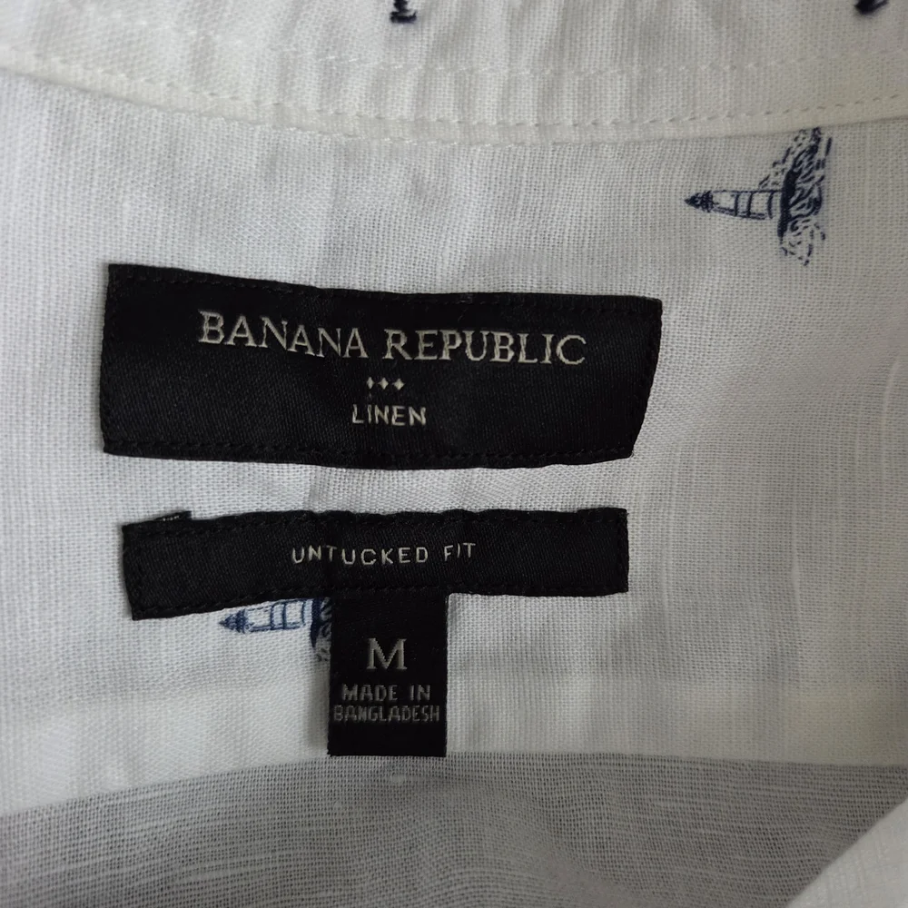 Banana Republic Men's White Shirt with Blue Accents Size M
